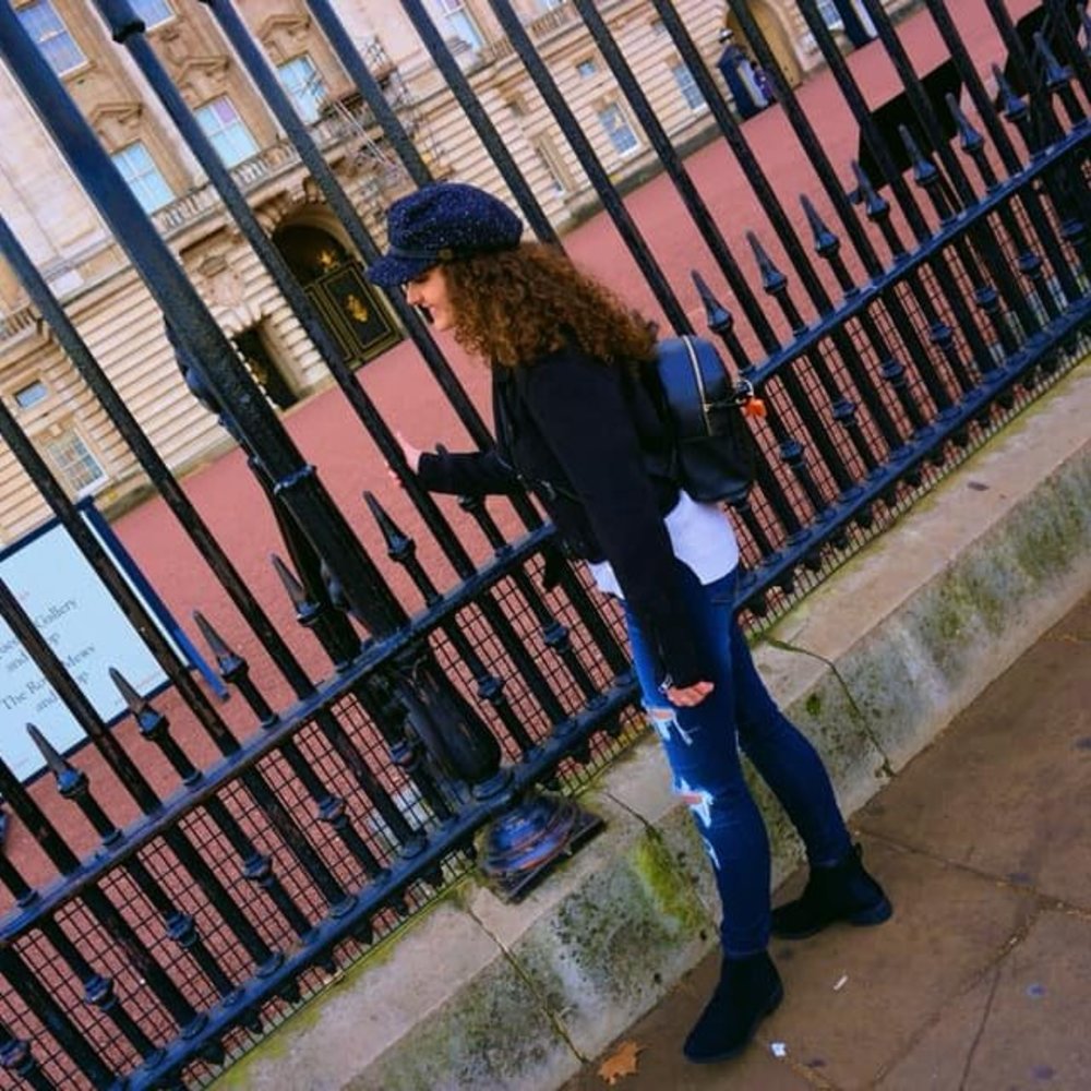 Meet your Posher, Kayla